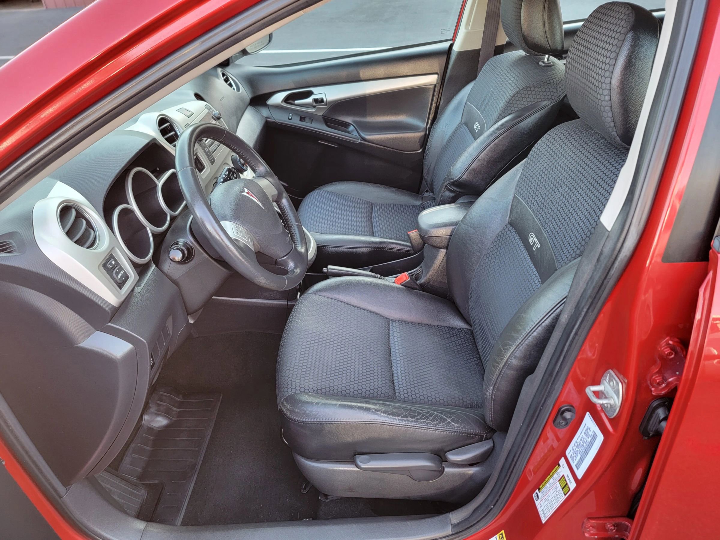 Used 2009 Pontiac Vibe GT image 10