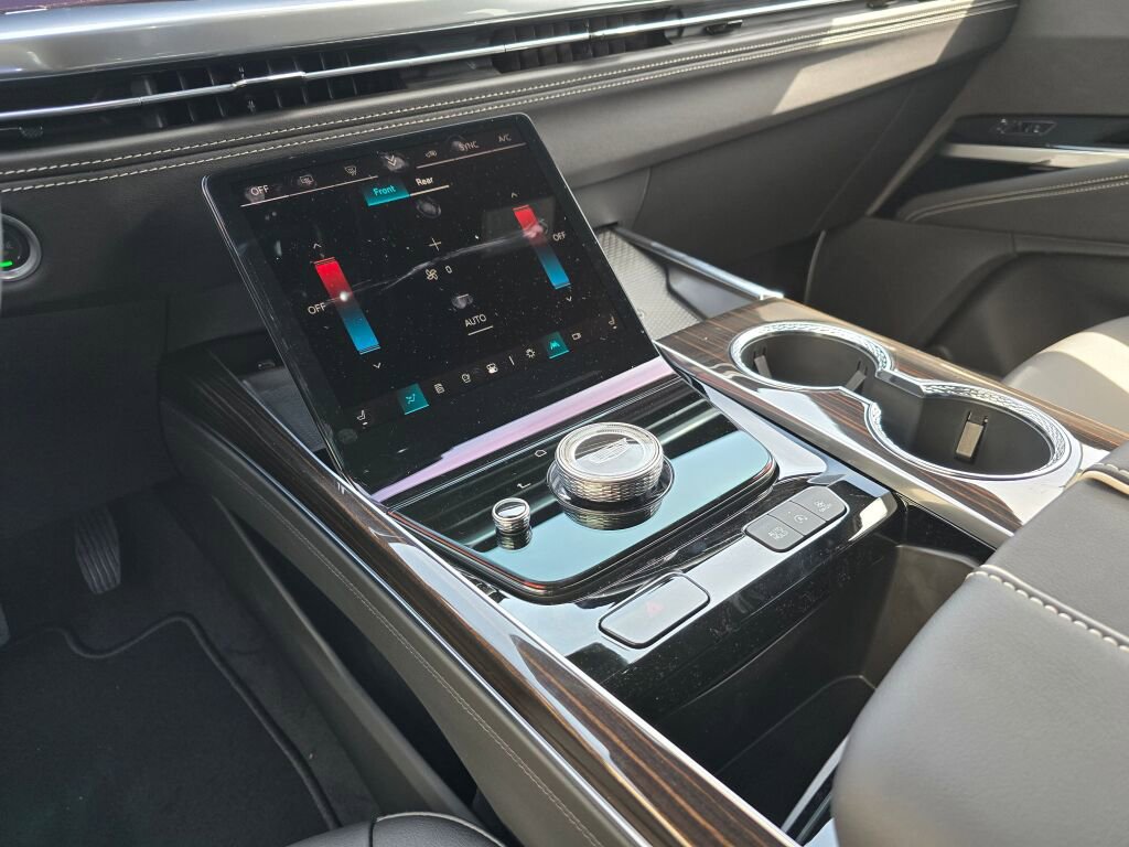 New 2026 Cadillac Escalade 4WD image 30