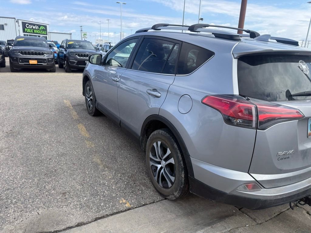 Used 2018 Toyota RAV4 LE w/ All Weather Liner Package AWD/4WD image 7
