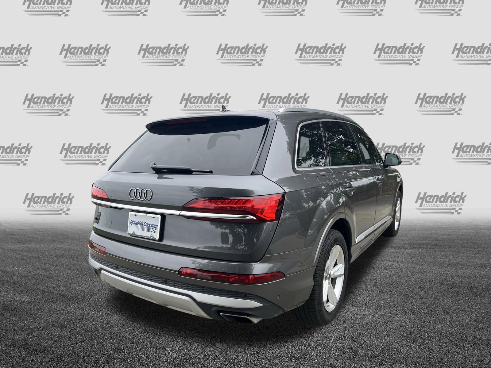 Used 2025 Audi Q7 2.0T Premium w/ Convenience Package AWD/4WD image 10