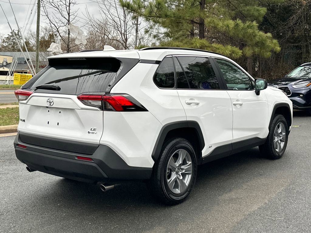 Used 2025 Toyota RAV4 LE image 4