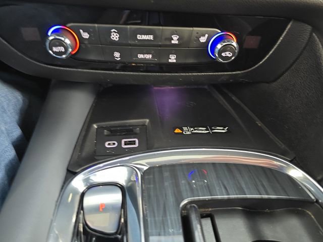 Used 2023 Buick Enclave Essence w/ Experience Buick Package AWD/4WD image 24