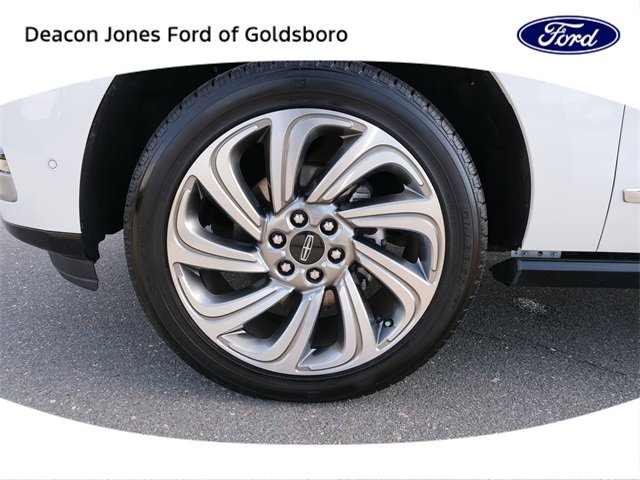 Used 2024 Lincoln Navigator L Reserve image 13