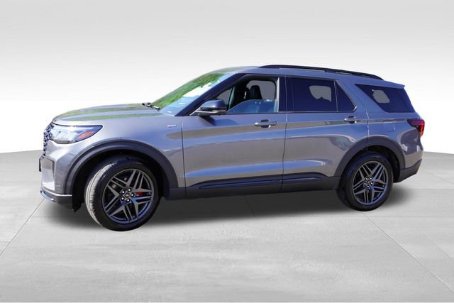 Used 2025 Ford Explorer ST-Line w/ ST-Line Street Pack AWD/4WD image 10