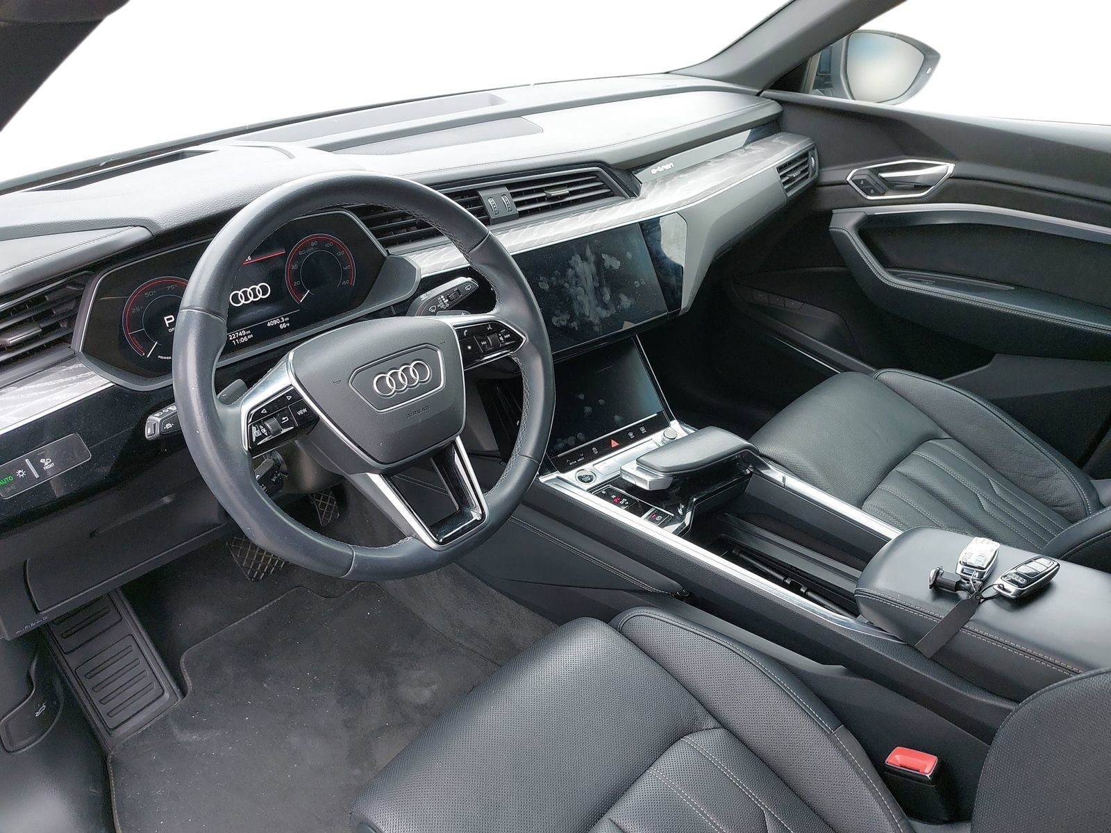 Used 2023 Audi e-tron Chronos AWD/4WD image 5