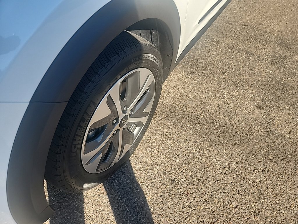 Used 2019 Kia Niro EX Premium FWD image 7