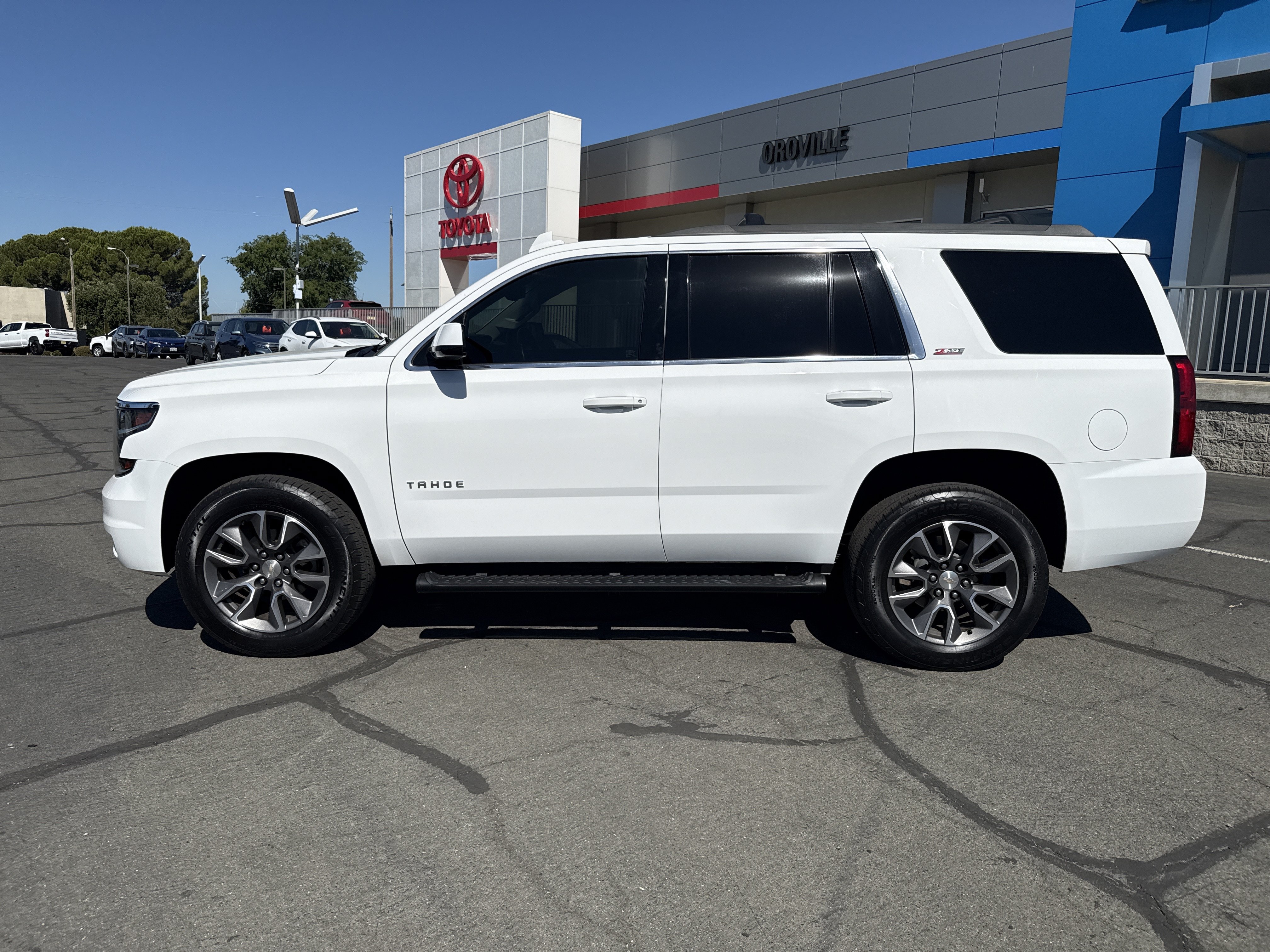 Used 2016 Chevrolet Tahoe LT w/ Off-Road Package AWD/4WD image 2