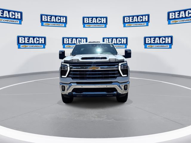 Used 2025 Chevrolet Silverado 2500 LTZ w/ LTZ Convenience Package AWD/4WD image 3