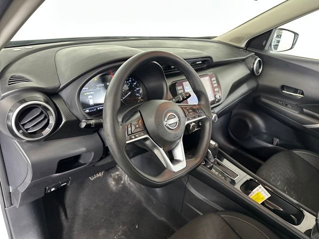 Used 2024 Nissan Kicks SV image 13