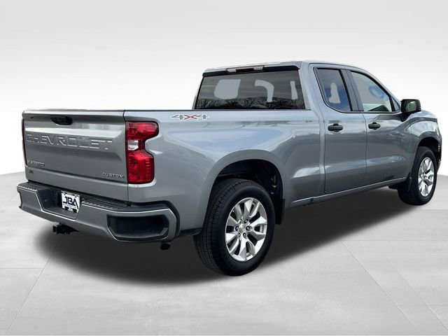 Used 2023 Chevrolet Silverado 1500 Custom image 26