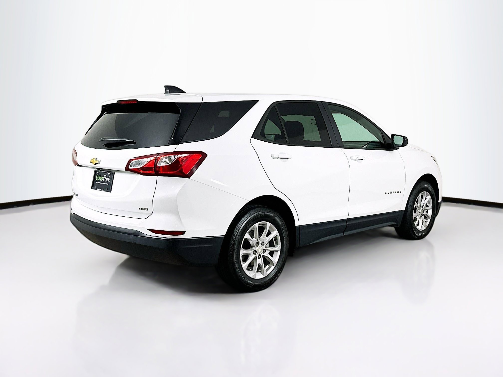Used 2020 Chevrolet Equinox LS w/ LS Convenience Package AWD/4WD image 9
