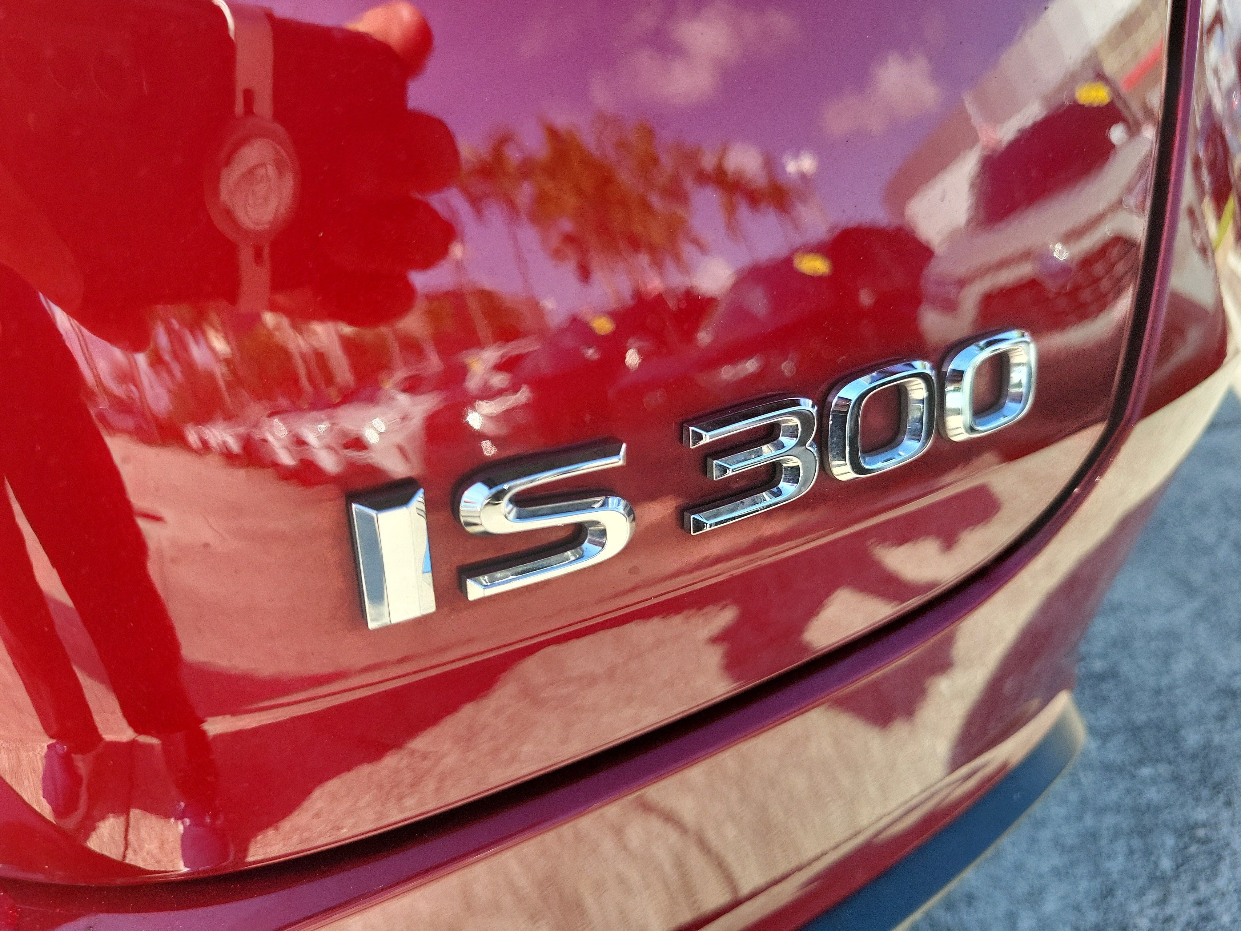 Used 2025 Lexus IS 300 w/ Premium Package RWD image 9