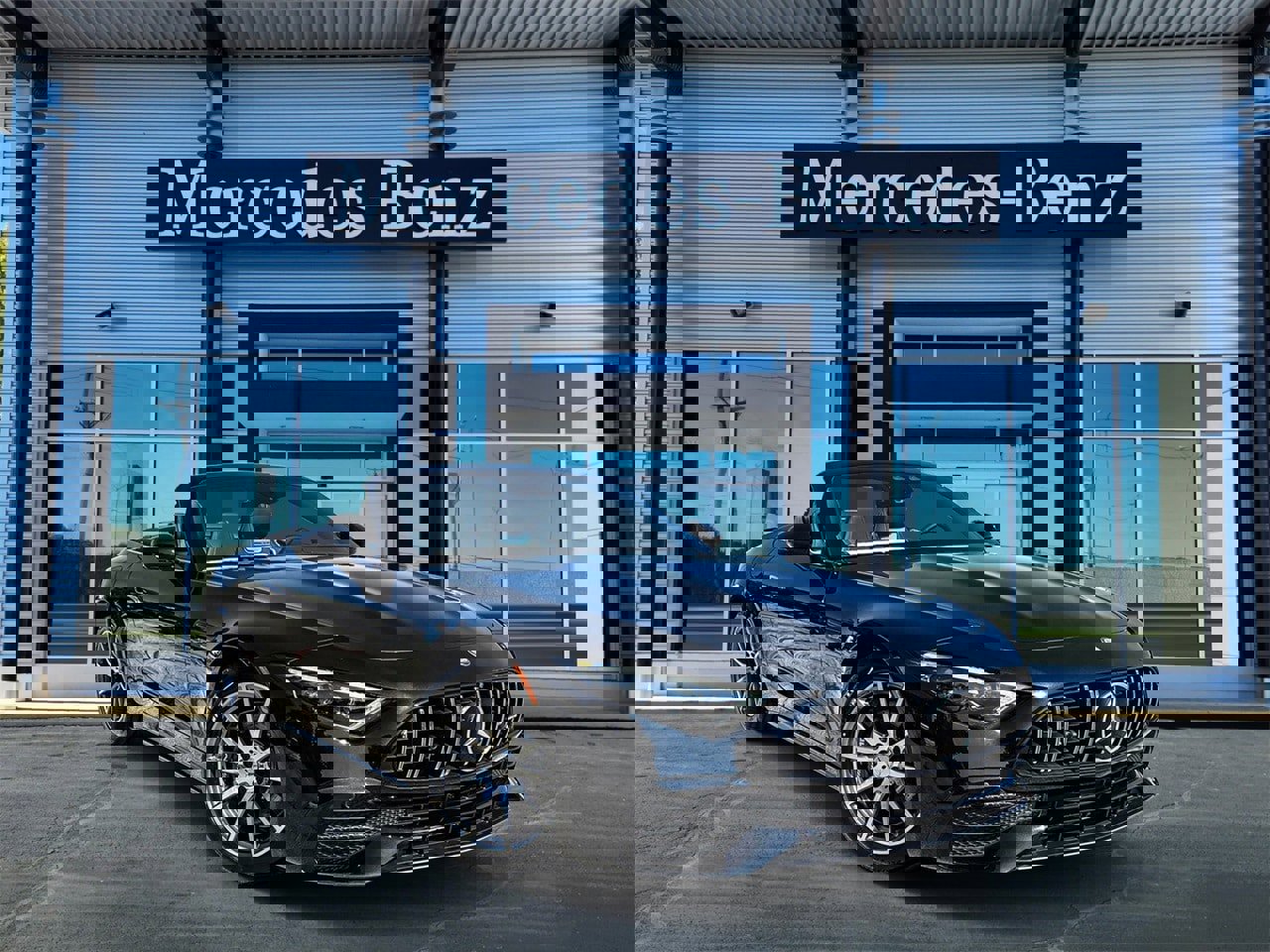 New 2025 Mercedes-Benz SL 43 AMG image 1