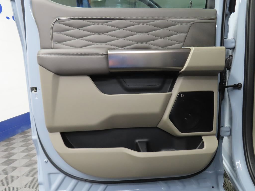 Used 2025 Ford F350 Platinum w/ Platinum Plus Package AWD/4WD image 59