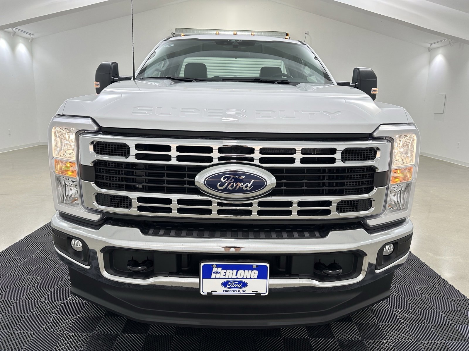 New 2025 Ford F350 XL w/ XL Chrome Package video 2