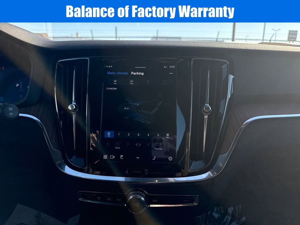 Used 2024 Volvo V60 B5 Cross Country Plus image 13