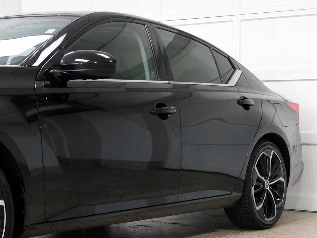 Used 2023 Nissan Altima 2.5 SR image 21