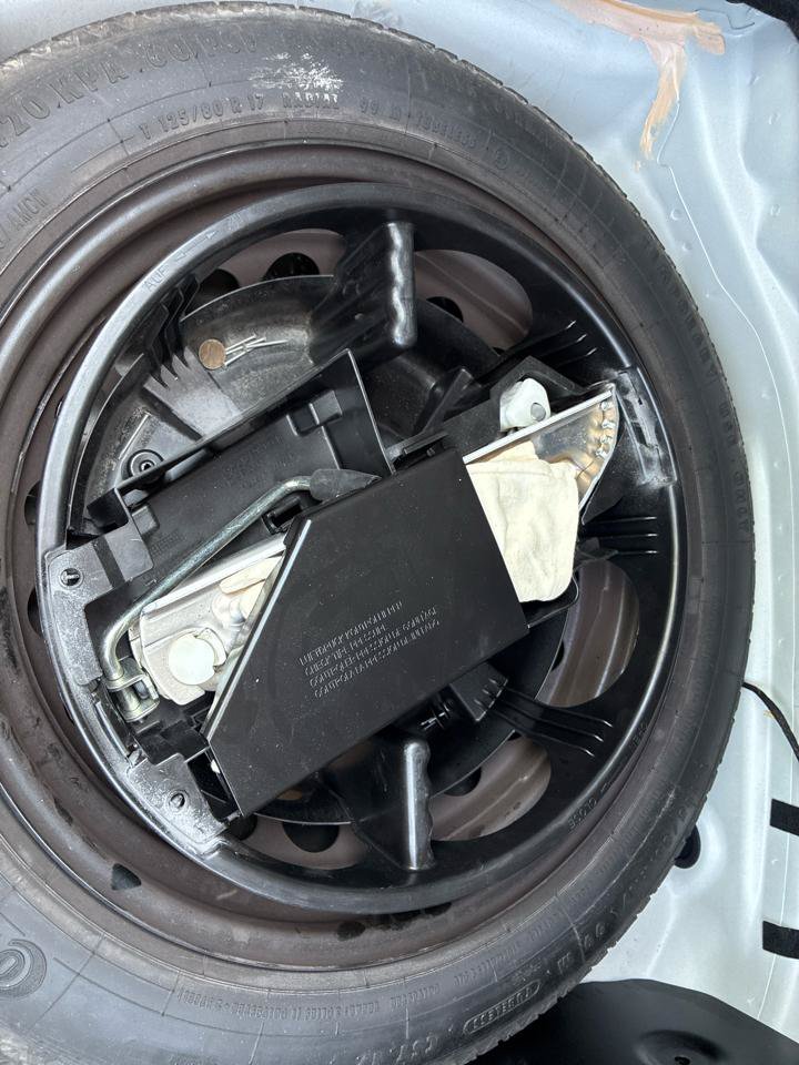 Used 2013 Mercedes-Benz C 300 4MATIC Sedan image 34