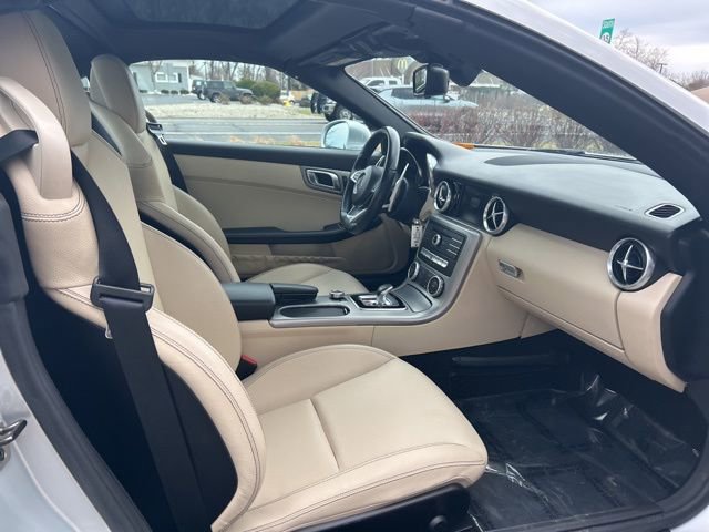 Used 2017 Mercedes-Benz SLC 300 image 14