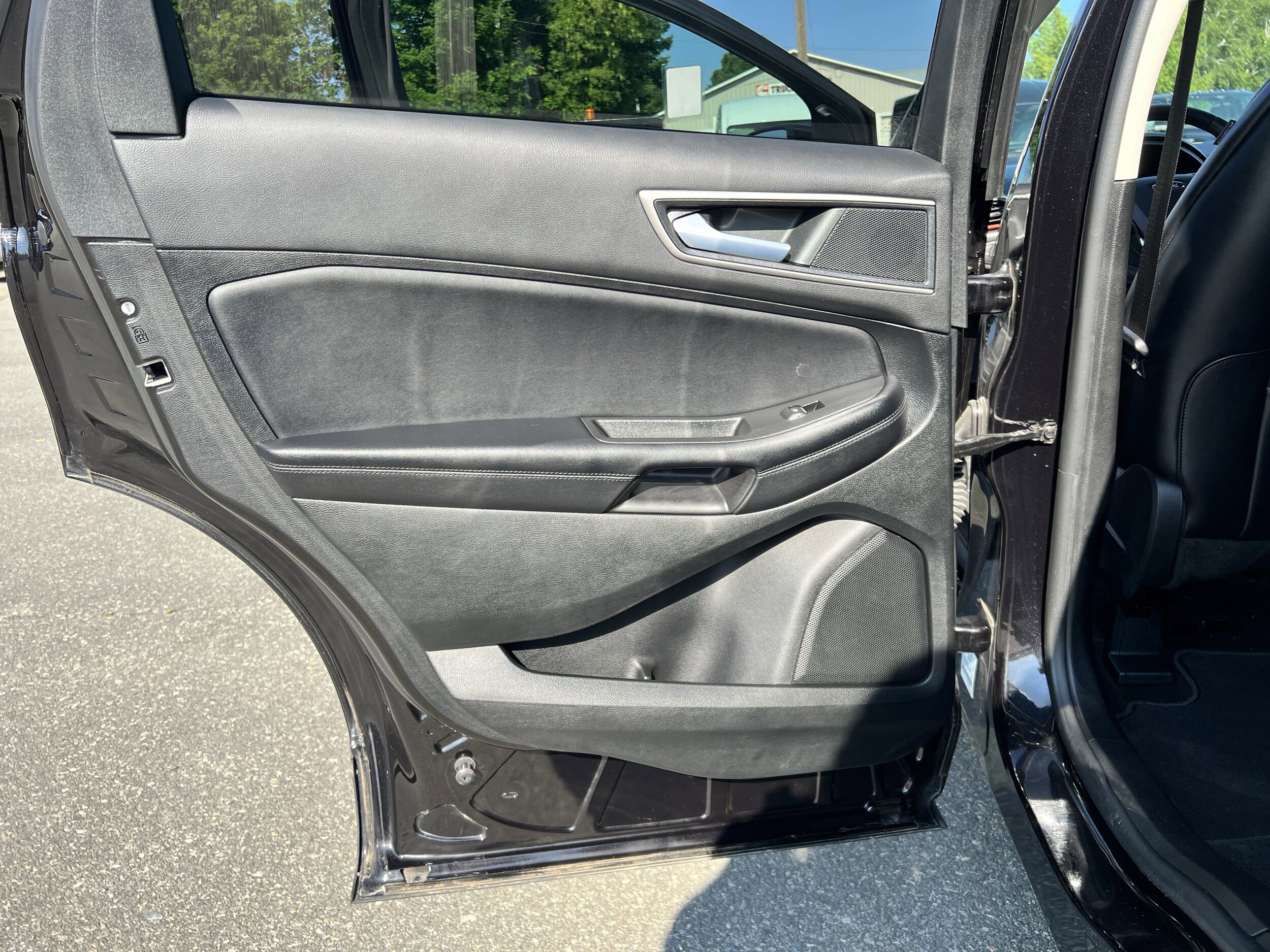 Used 2022 Ford Edge SEL w/ Convenience Package image 10