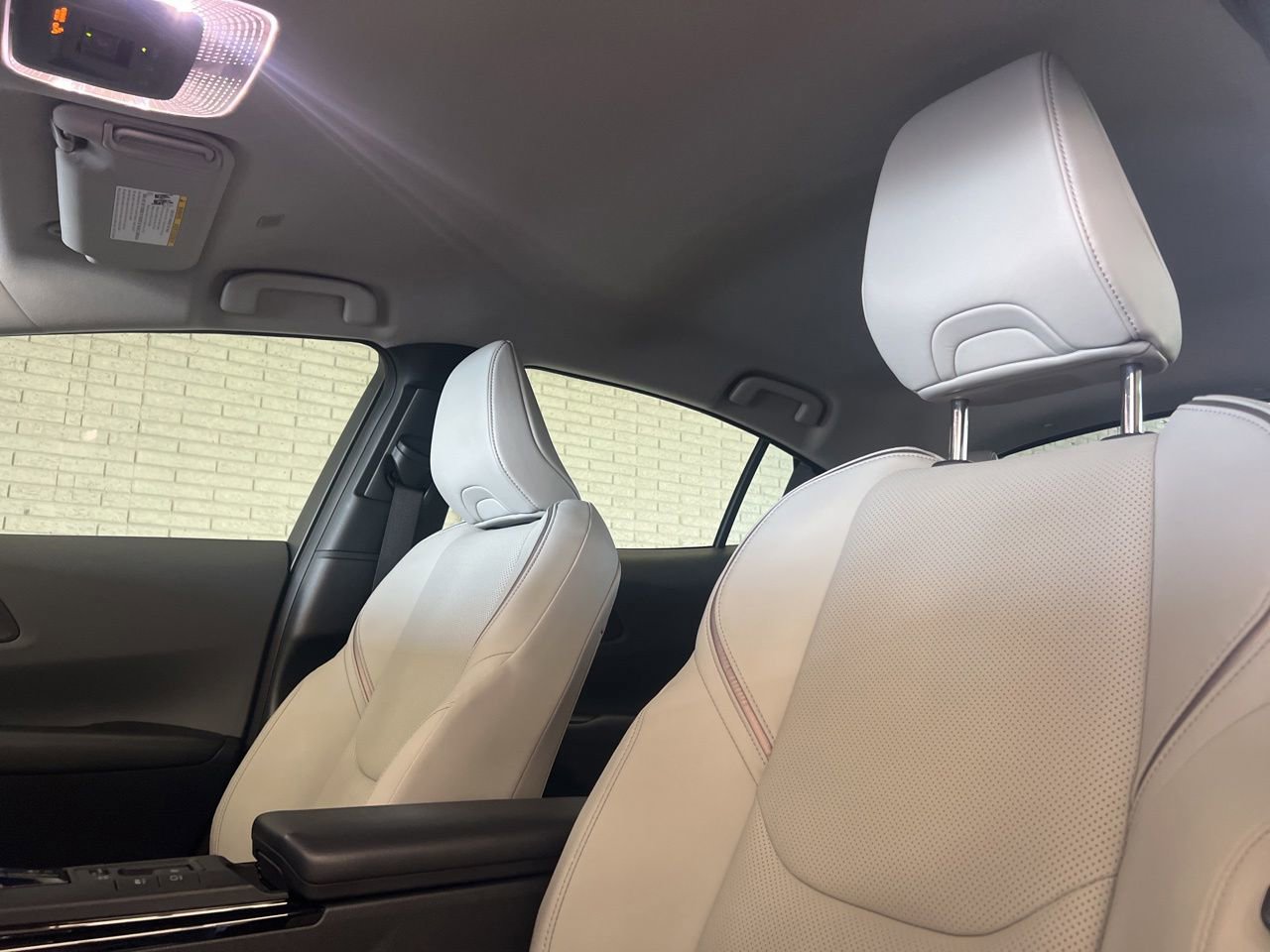 Used 2026 Toyota Prius XLE FWD image 13