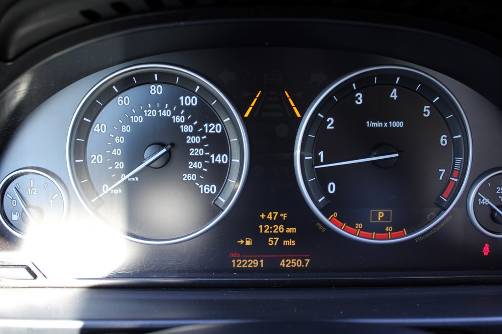 Used 2011 BMW 550i Sedan RWD image 21
