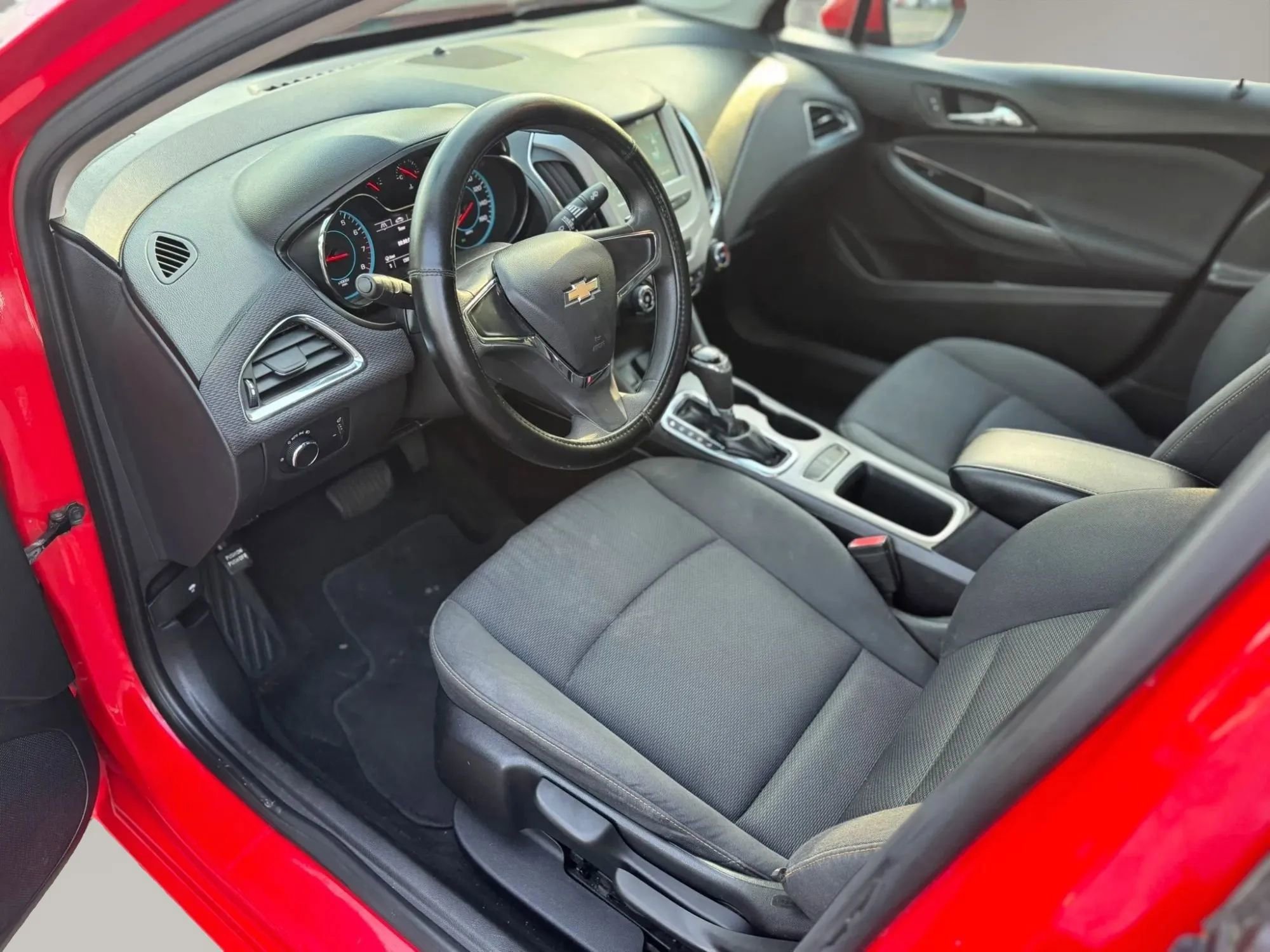 Used 2016 Chevrolet Cruze LS FWD image 11