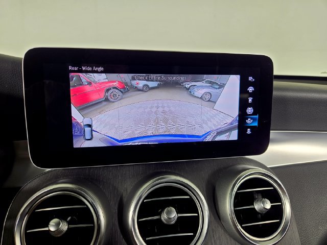 Used 2020 Mercedes-Benz GLC 300 4MATIC image 36