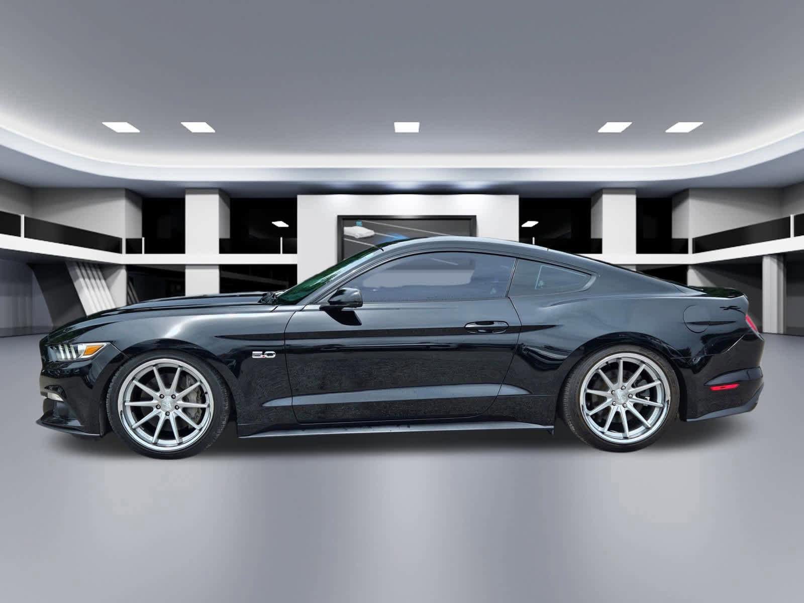Used 2015 Ford Mustang GT Premium w/ Equipment Group 401A RWD image 2
