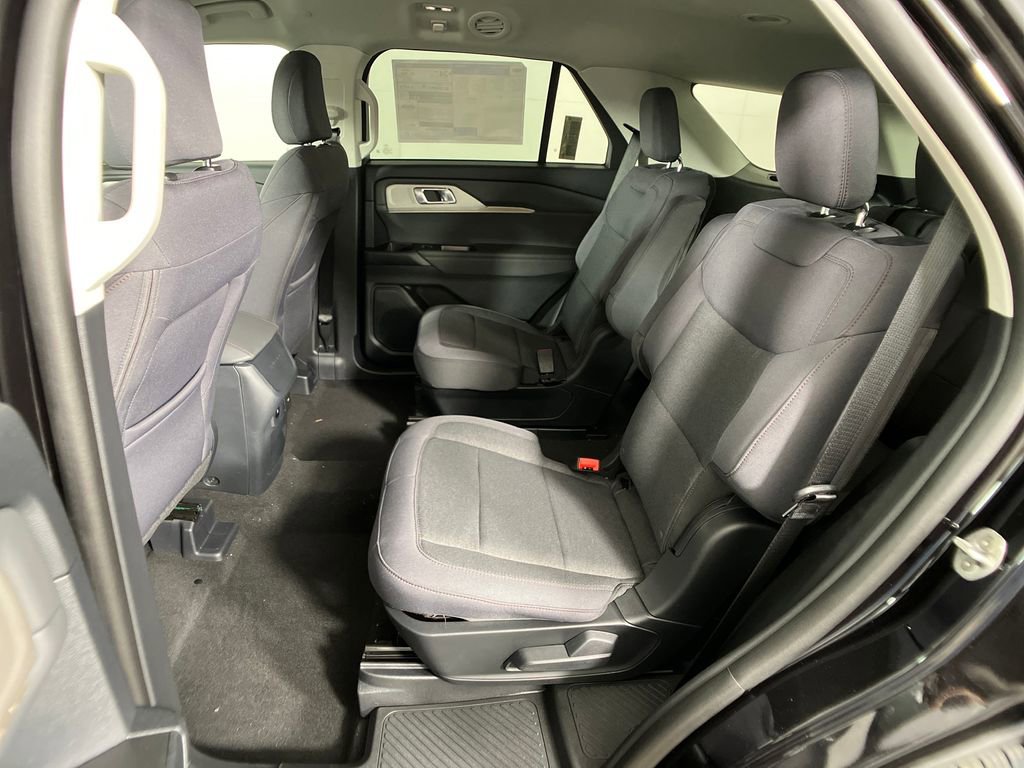 New 2026 Ford Explorer Active RWD image 30