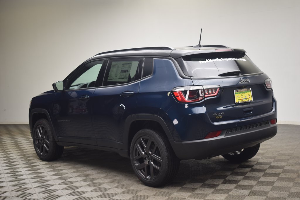 New 2026 Jeep Compass Limited w/ Sun, Sound & Navigation Group AWD/4WD image 11