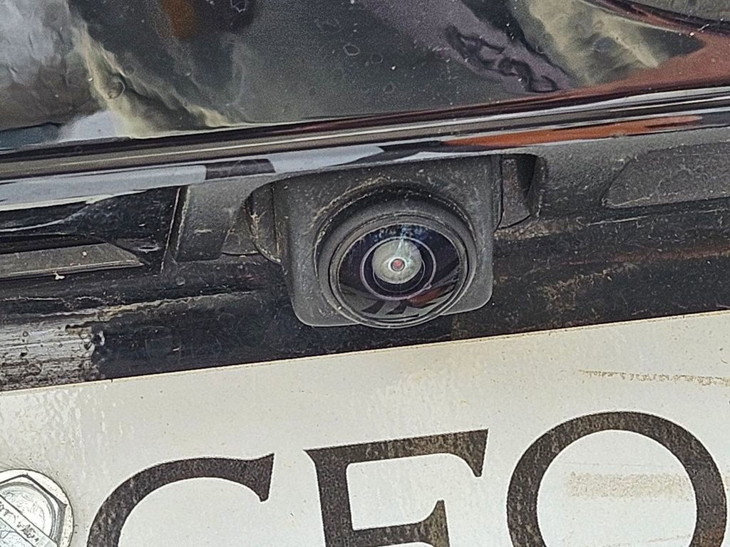 Certified 2025 Nissan Kicks SR w/ Illumination Package image 14