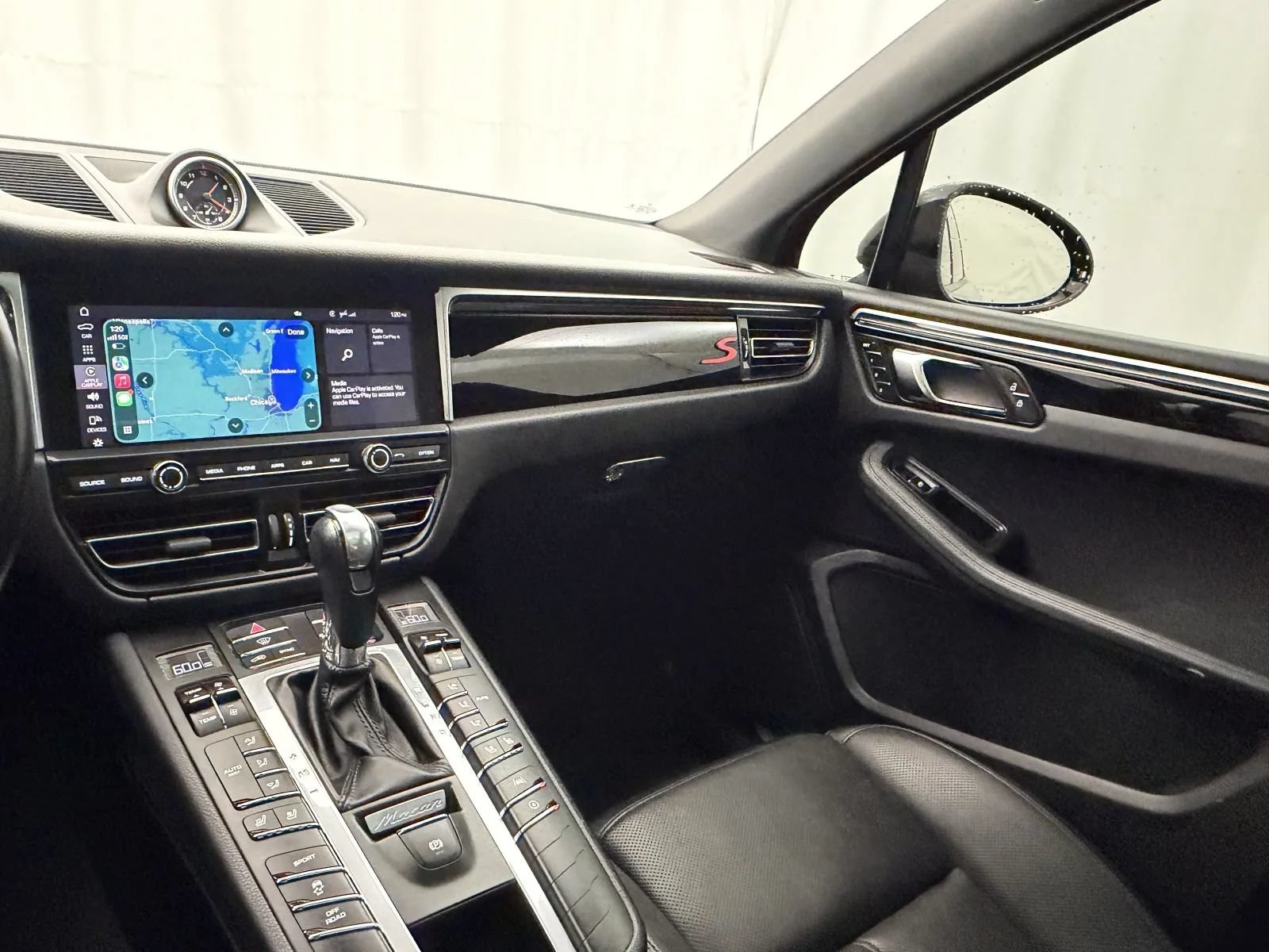 Used 2020 Porsche Macan S AWD/4WD image 21