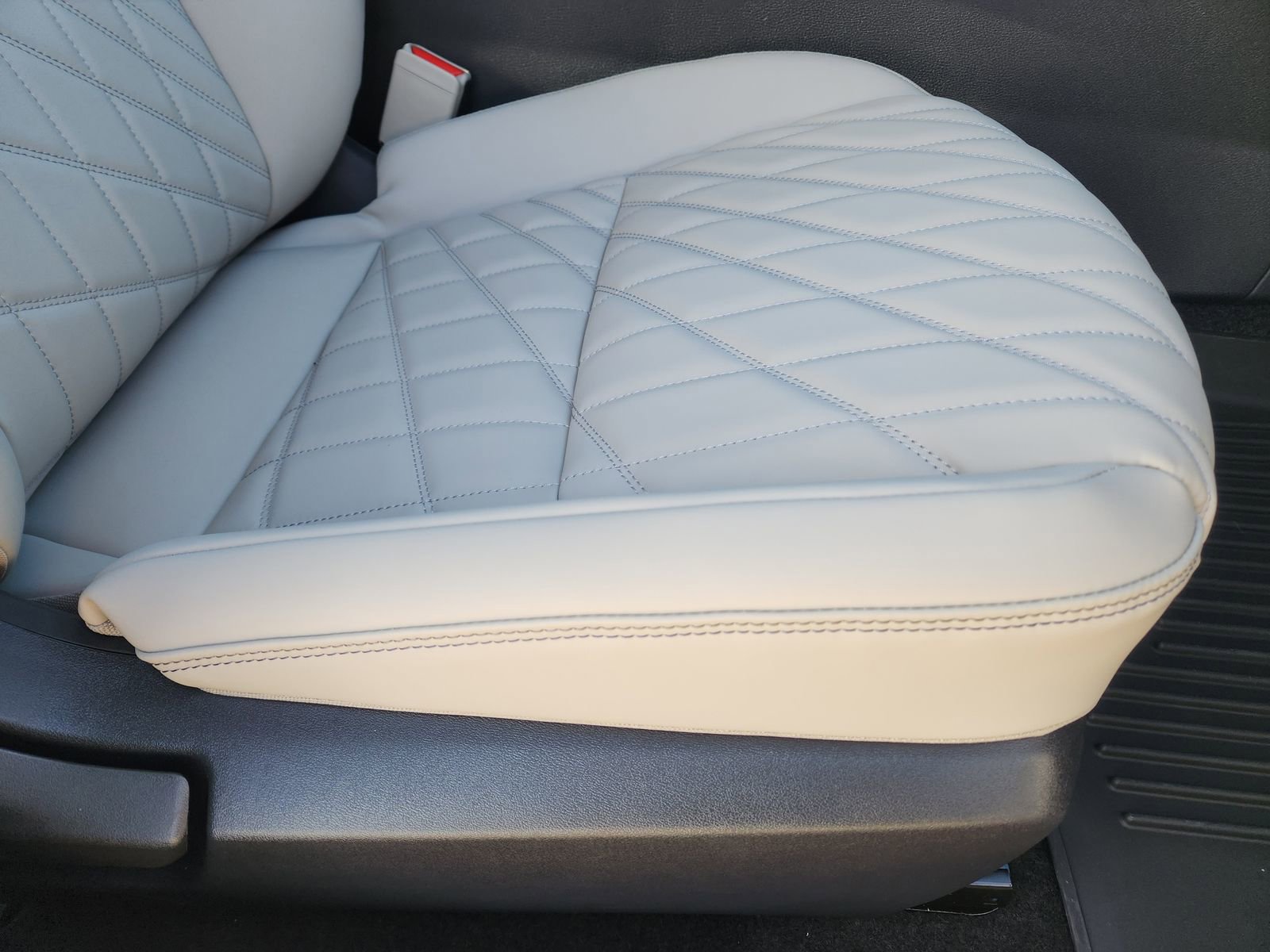 New 2026 Nissan Sentra SL w/ Floor Mat Package FWD image 22