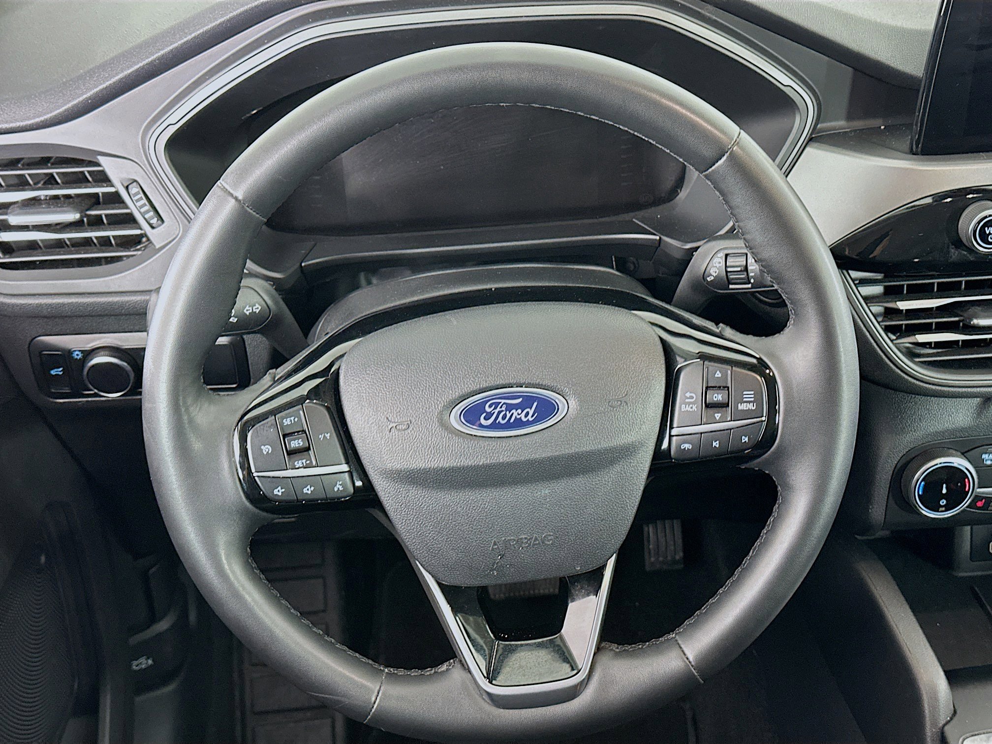 Used 2024 Ford Escape Active w/ Cold Weather Package image 18