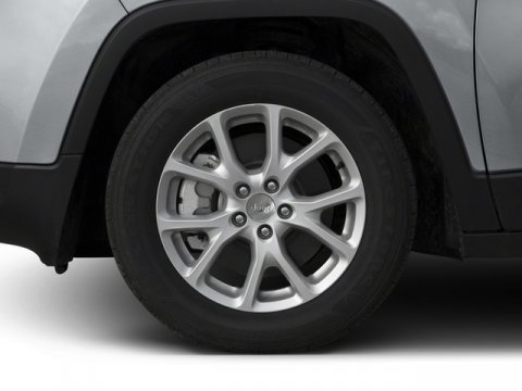 Used 2018 Jeep Cherokee Latitude Plus image 14