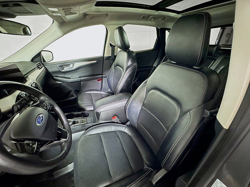 Used 2022 Ford Escape SEL image 11