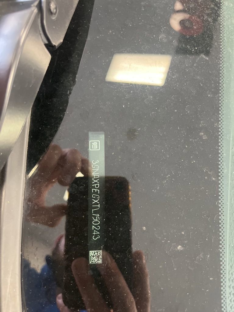 Used 2026 Chevrolet Equinox LT image 1