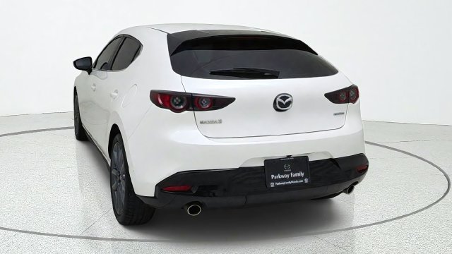 Used 2021 MAZDA MAZDA3 s FWD image 4