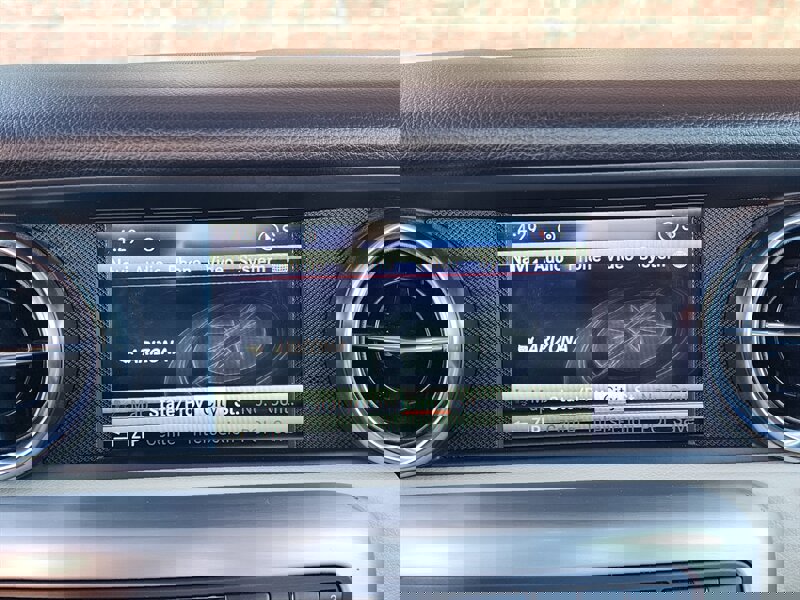 Used 2015 Mercedes-Benz SLK 250 w/ Premium Package image 48