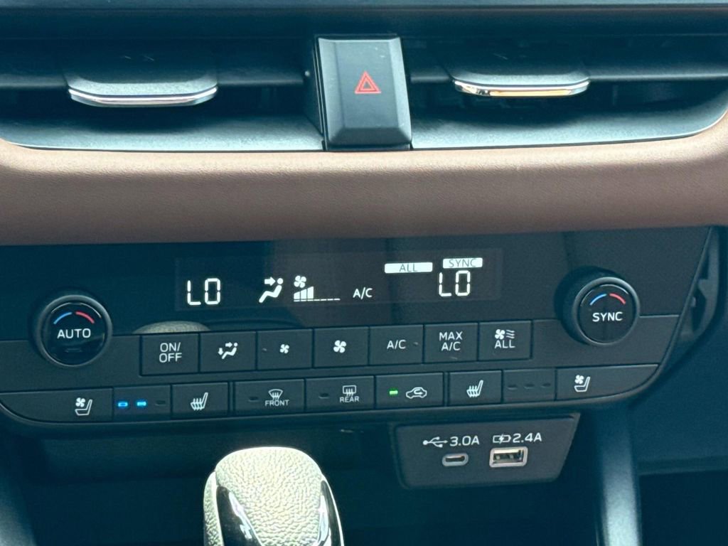 Used 2026 Subaru Outback Touring AWD/4WD image 18