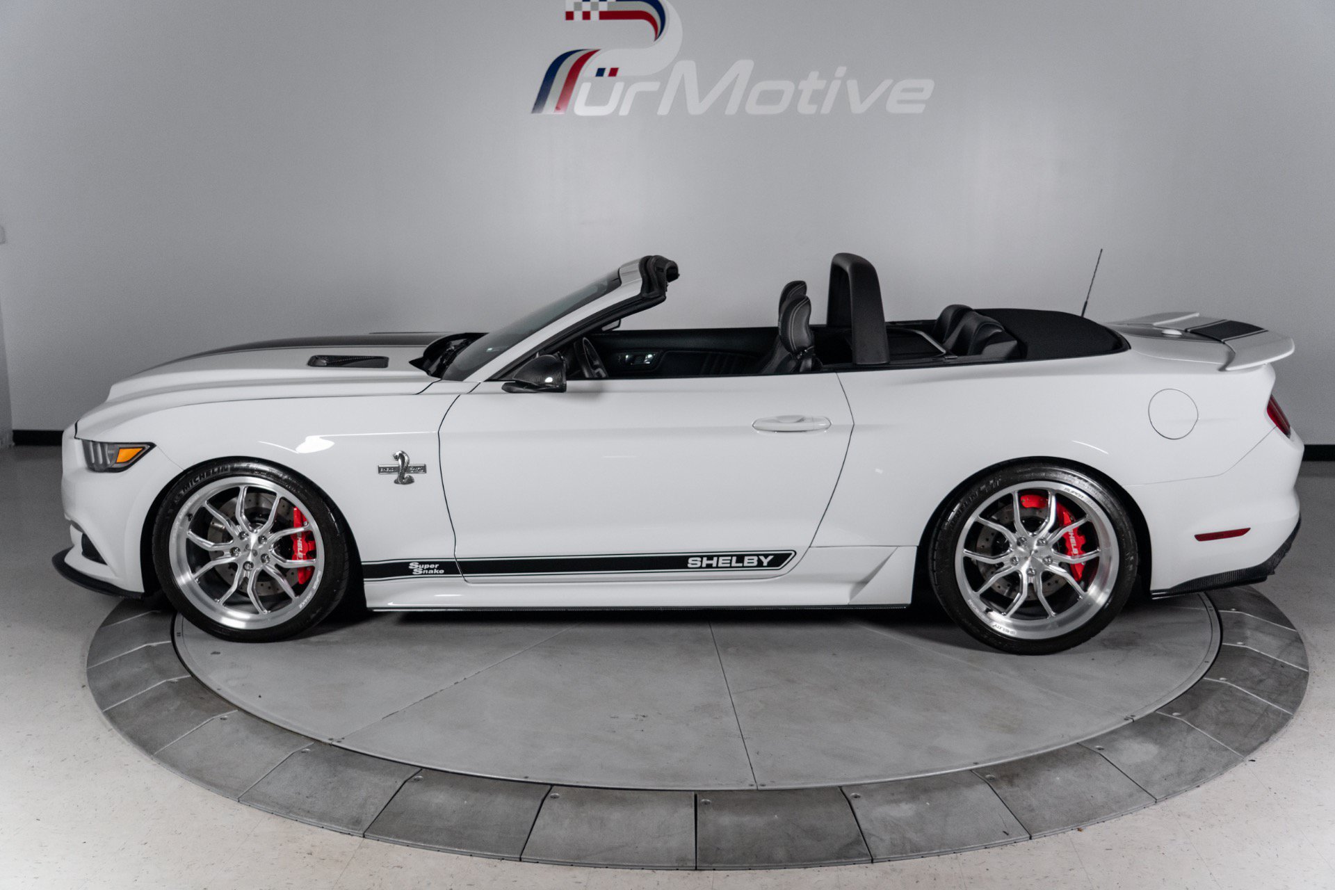 Used 2015 Ford Mustang GT Premium w/ Equipment Group 401A RWD image 4