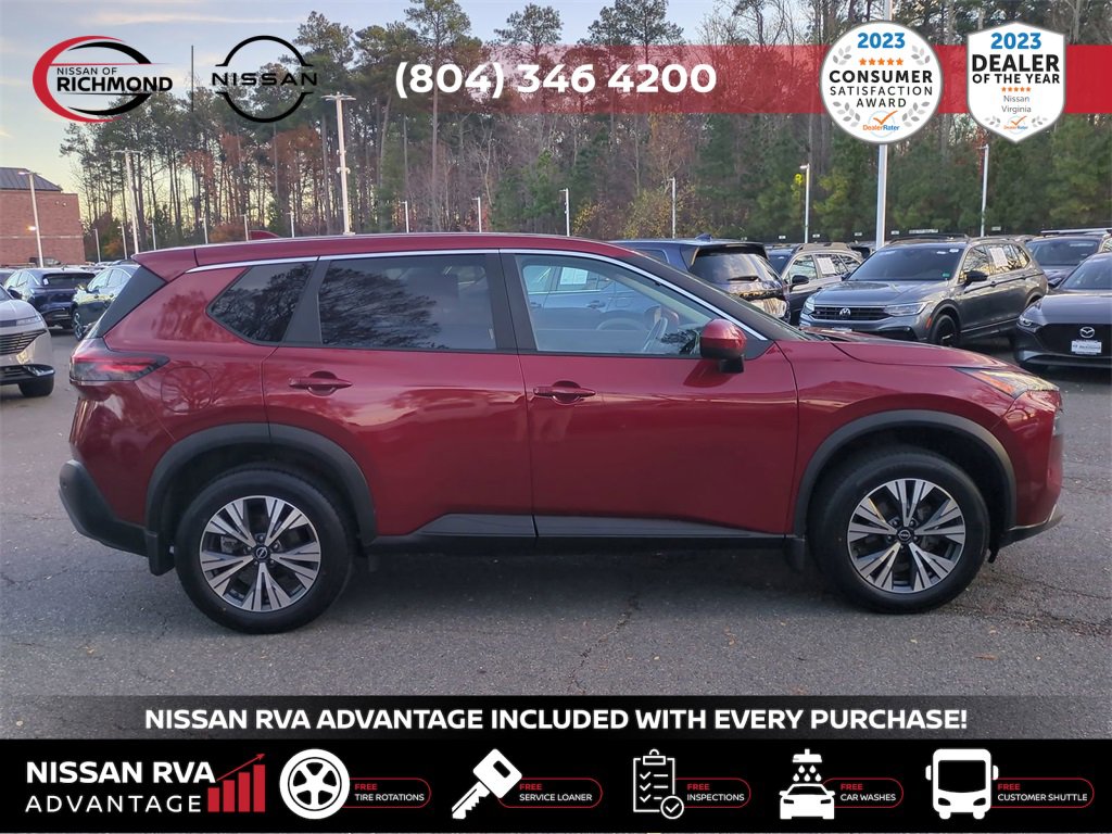 Used 2023 Nissan Rogue SV image 4