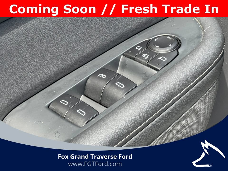 Used 2025 Buick Enclave Preferred AWD/4WD image 14