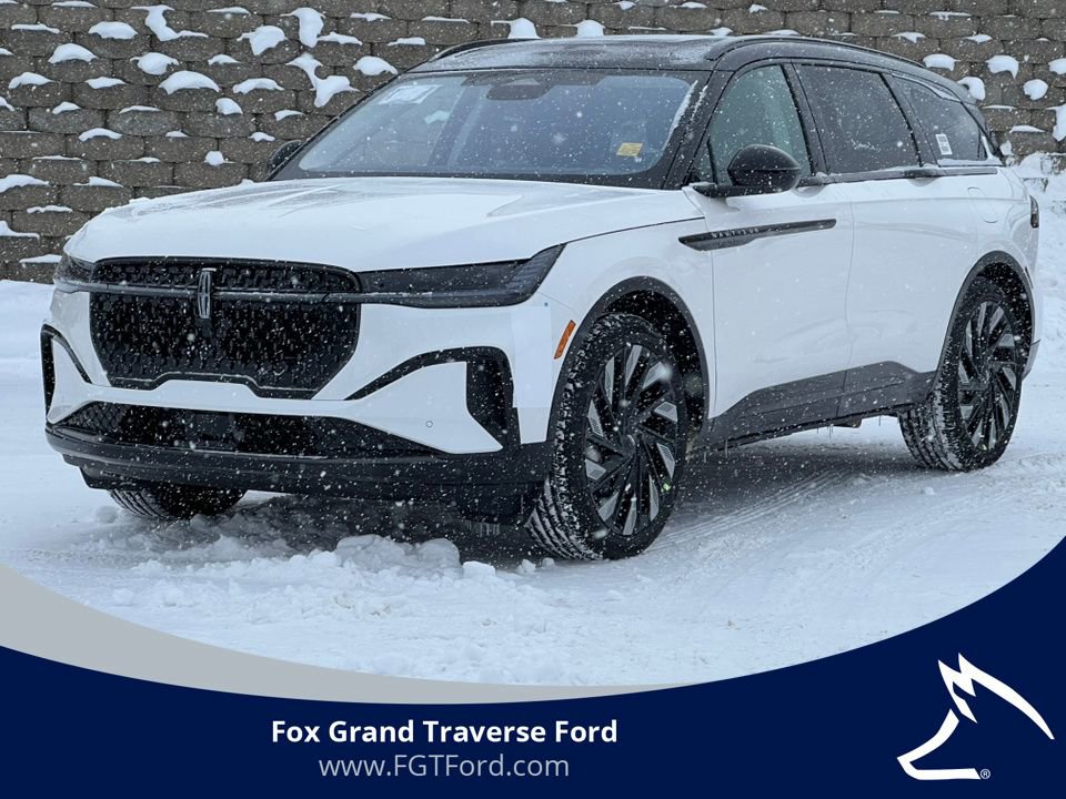 New 2026 Lincoln Nautilus Reserve w/ Jet Appearance Package AWD/4WD image 1