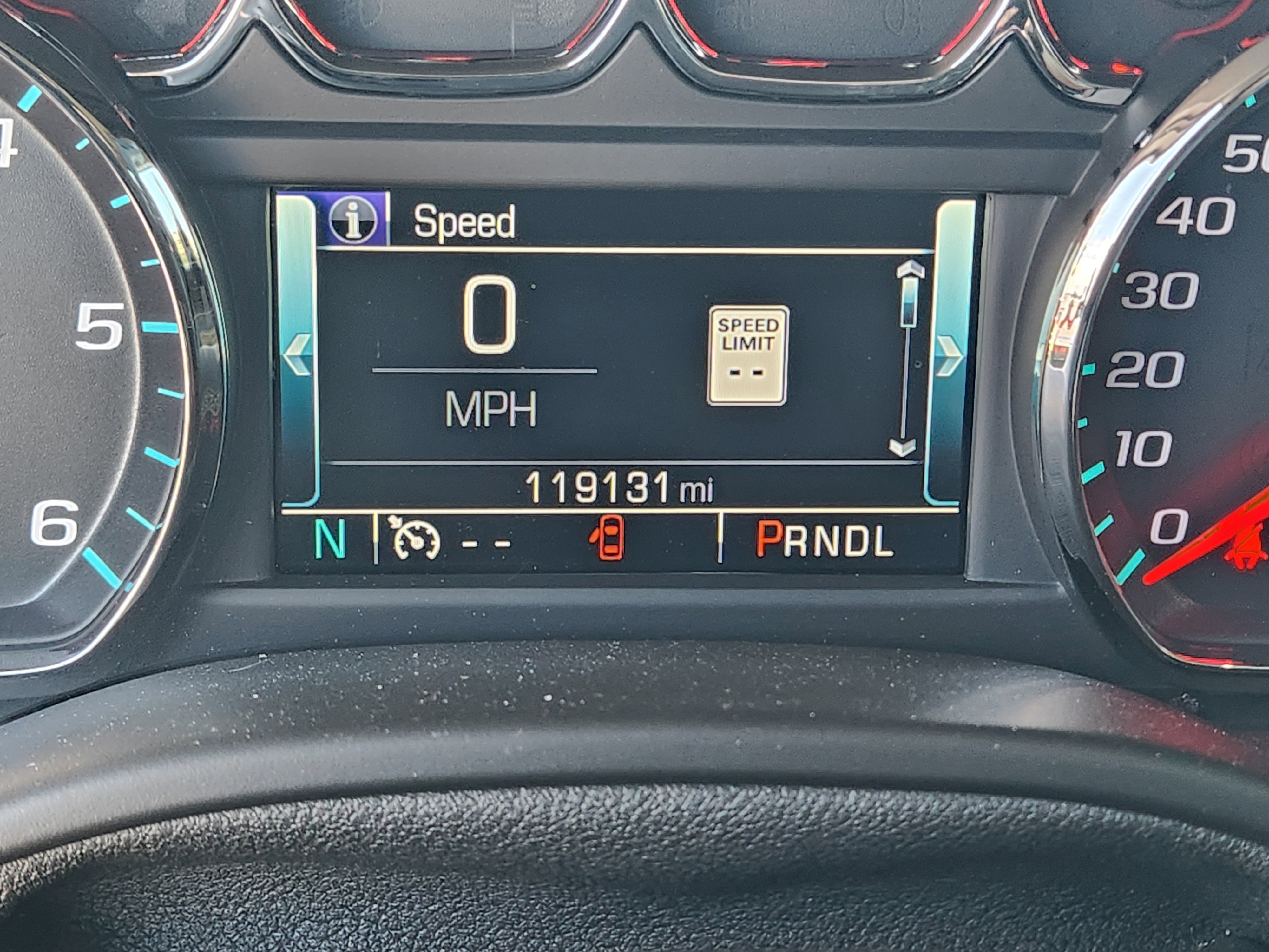 Used 2017 GMC Yukon SLT image 12