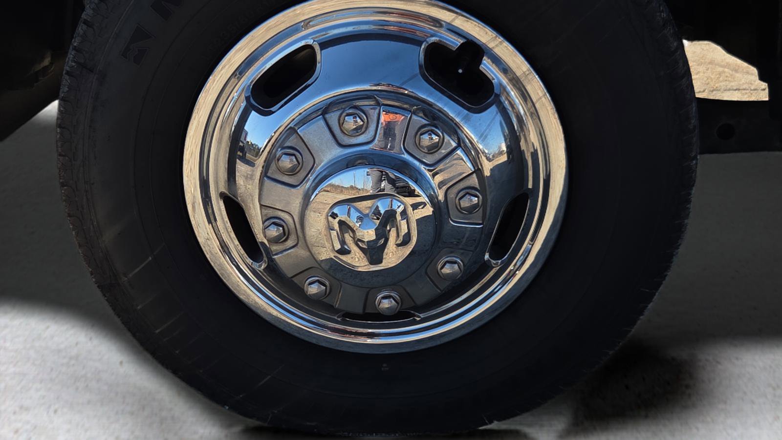 Used 2024 RAM 3500 Tradesman w/ Chrome Appearance Group image 37