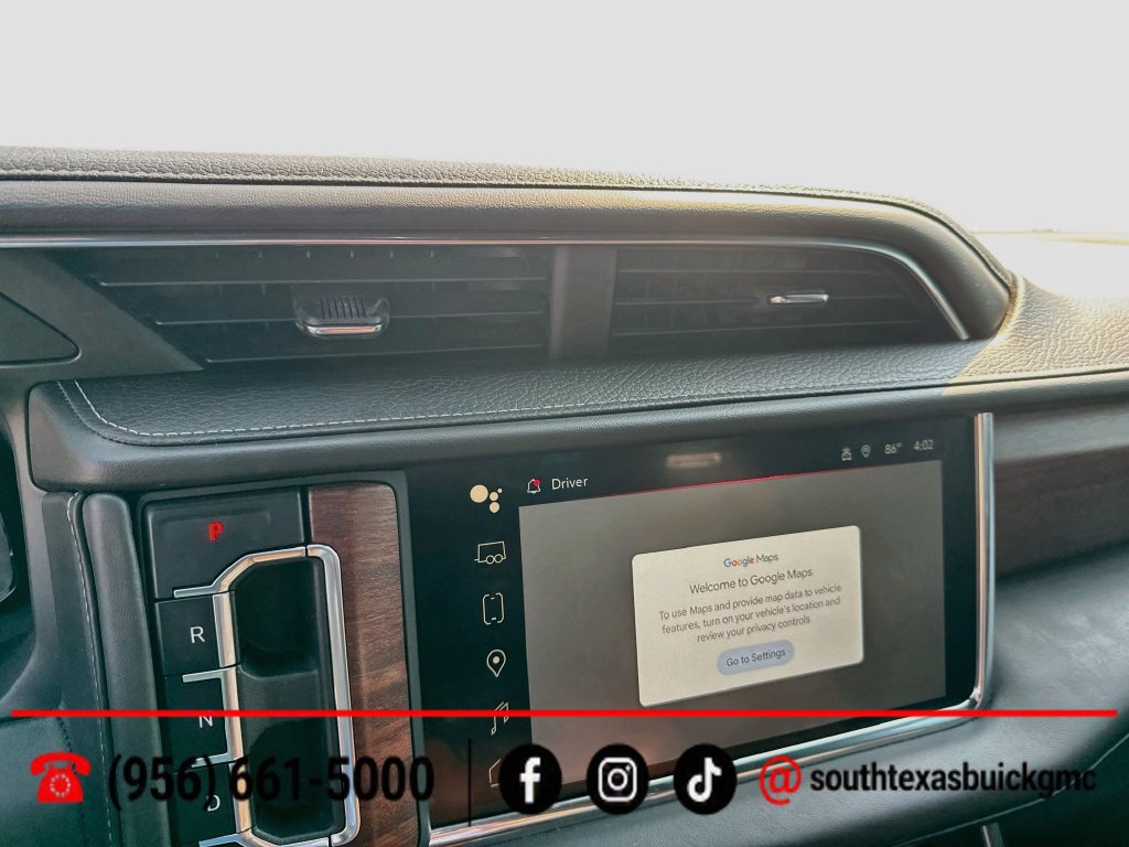 Used 2024 GMC Yukon Denali Ultimate AWD/4WD image 17