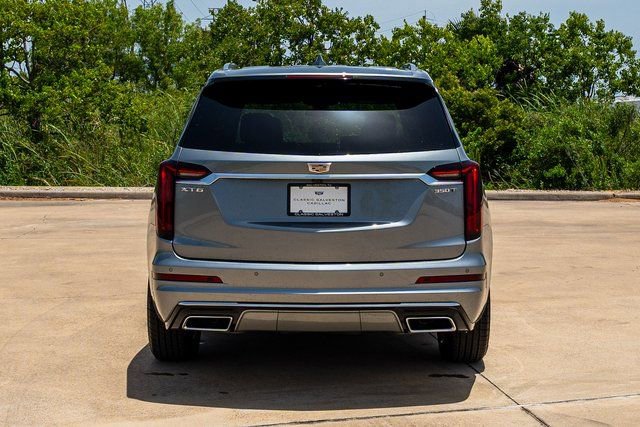 New 2025 Cadillac XT6 Luxury image 5
