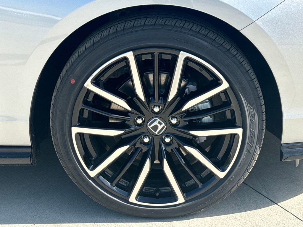 New 2026 Honda Accord Touring image 10